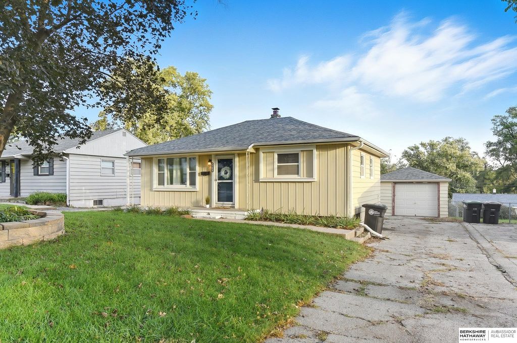 5618 Frederick Street, Omaha, NE 68106