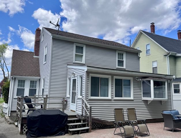 12 Palmer Ave, Saugus, MA 01906