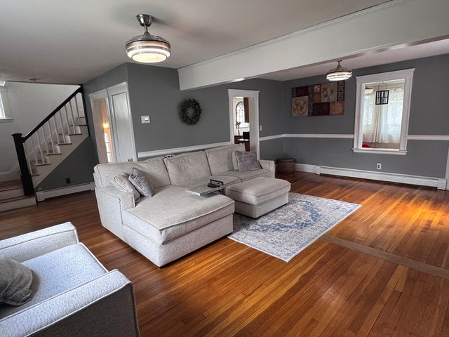 12 Palmer Ave, Saugus, MA 01906