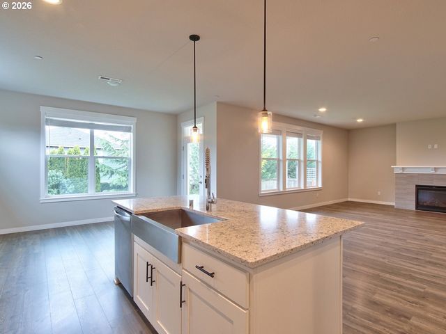 3686 Ne PIONEER St, Camas, WA 98607