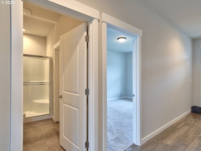 3686 Ne PIONEER St, Camas, WA 98607