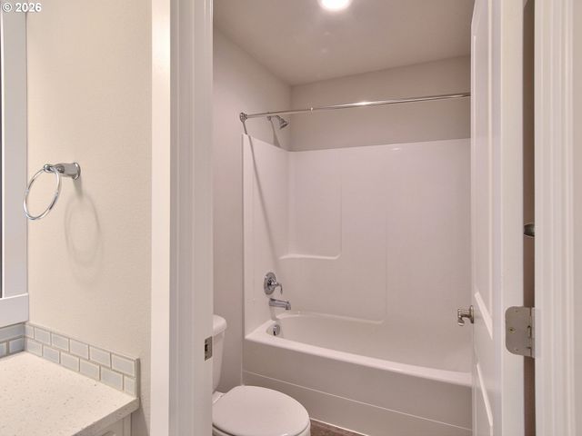 3686 Ne PIONEER St, Camas, WA 98607