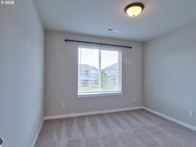 3686 Ne PIONEER St, Camas, WA 98607