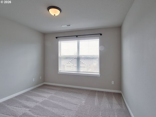 3686 Ne PIONEER St, Camas, WA 98607