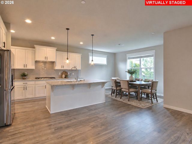 3686 Ne PIONEER St, Camas, WA 98607