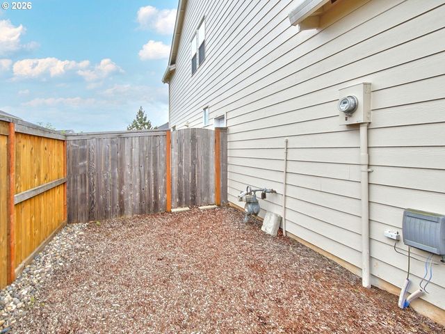 3686 Ne PIONEER St, Camas, WA 98607