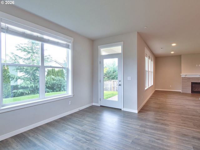 3686 Ne PIONEER St, Camas, WA 98607