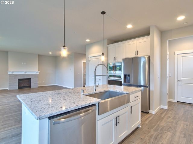 3686 Ne PIONEER St, Camas, WA 98607