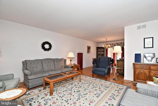 1002 TELEGRAPH RD, Perkasie, PA 18944