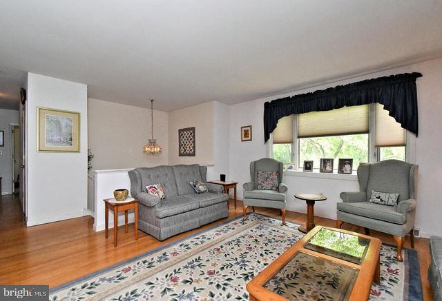 1002 TELEGRAPH RD, Perkasie, PA 18944