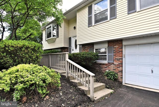 1002 TELEGRAPH RD, Perkasie, PA 18944