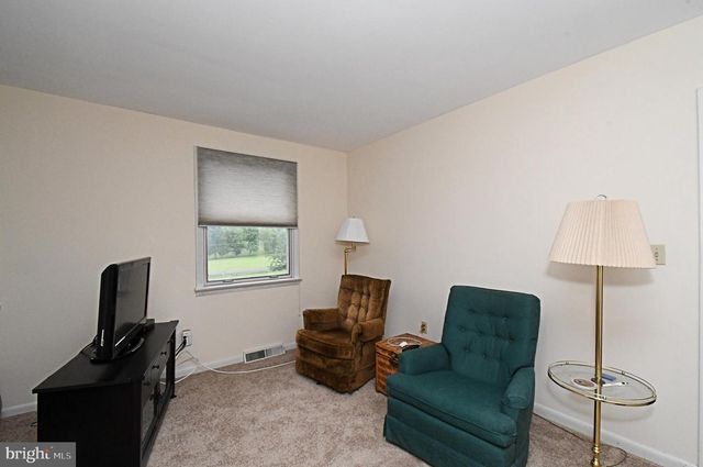 1002 TELEGRAPH RD, Perkasie, PA 18944