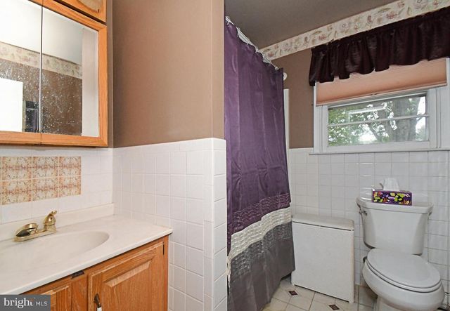 1002 TELEGRAPH RD, Perkasie, PA 18944