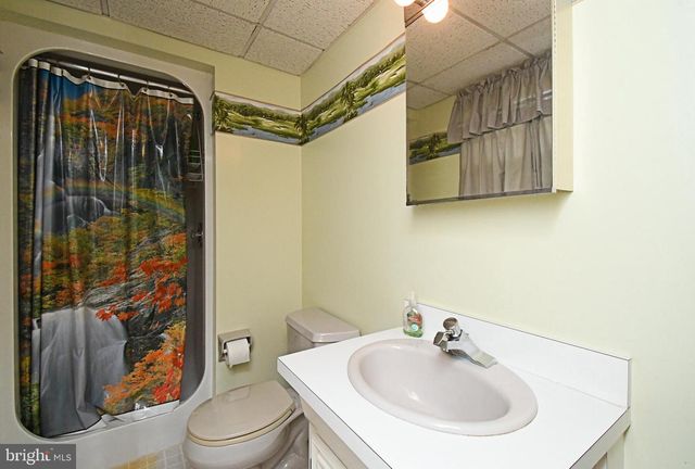1002 TELEGRAPH RD, Perkasie, PA 18944