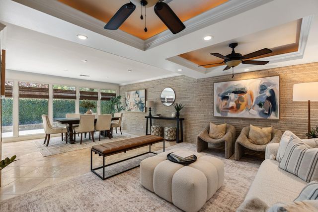 10034 Meadow Lake Lane, Houston, TX 77042