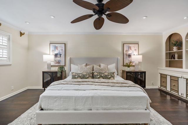 10034 Meadow Lake Lane, Houston, TX 77042