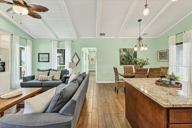 53 Old Cottage Beach, Rockport, TX 78382