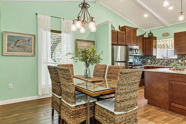 53 Old Cottage Beach, Rockport, TX 78382