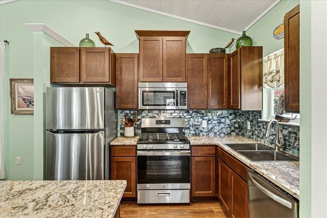 53 Old Cottage Beach, Rockport, TX 78382