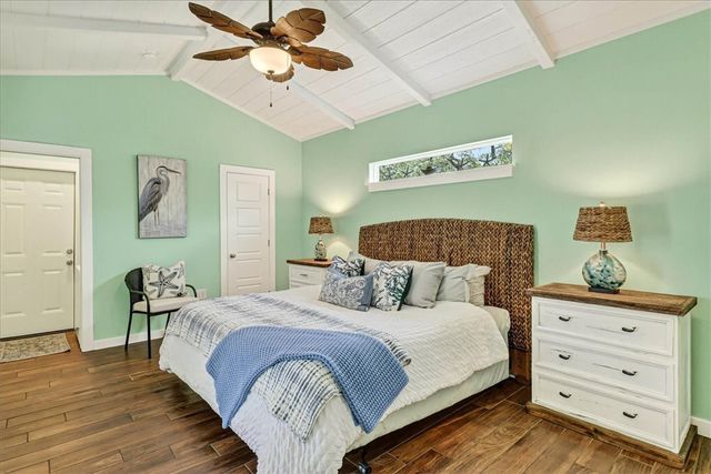 53 Old Cottage Beach, Rockport, TX 78382