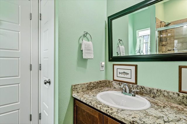 53 Old Cottage Beach, Rockport, TX 78382