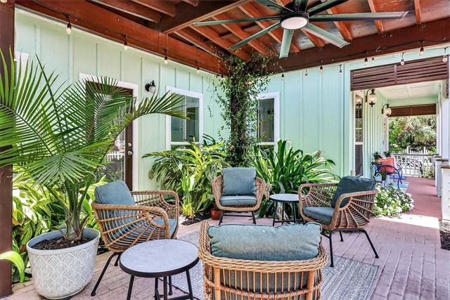 53 Old Cottage Beach, Rockport, TX 78382