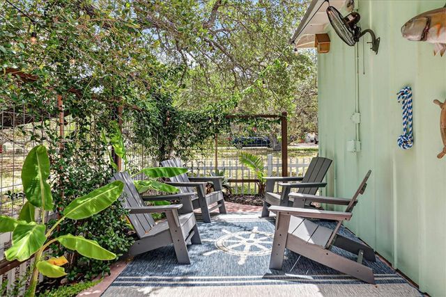 53 Old Cottage Beach, Rockport, TX 78382