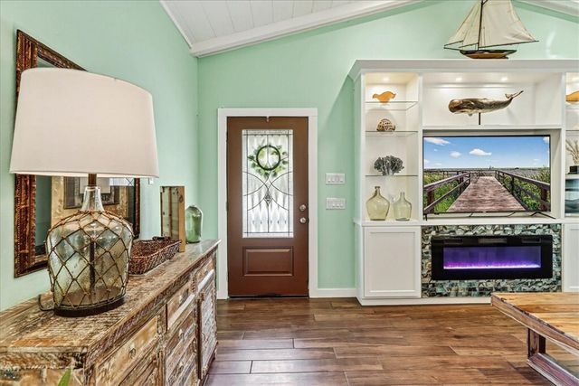 53 Old Cottage Beach, Rockport, TX 78382