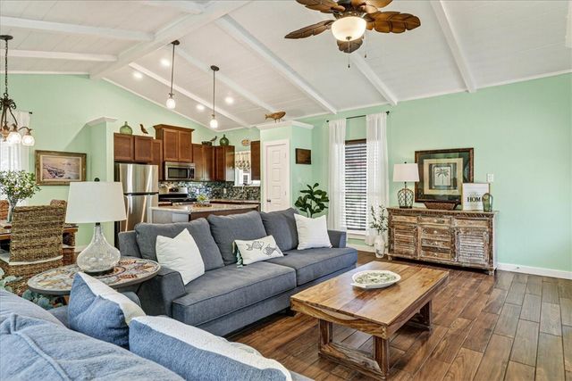 53 Old Cottage Beach, Rockport, TX 78382