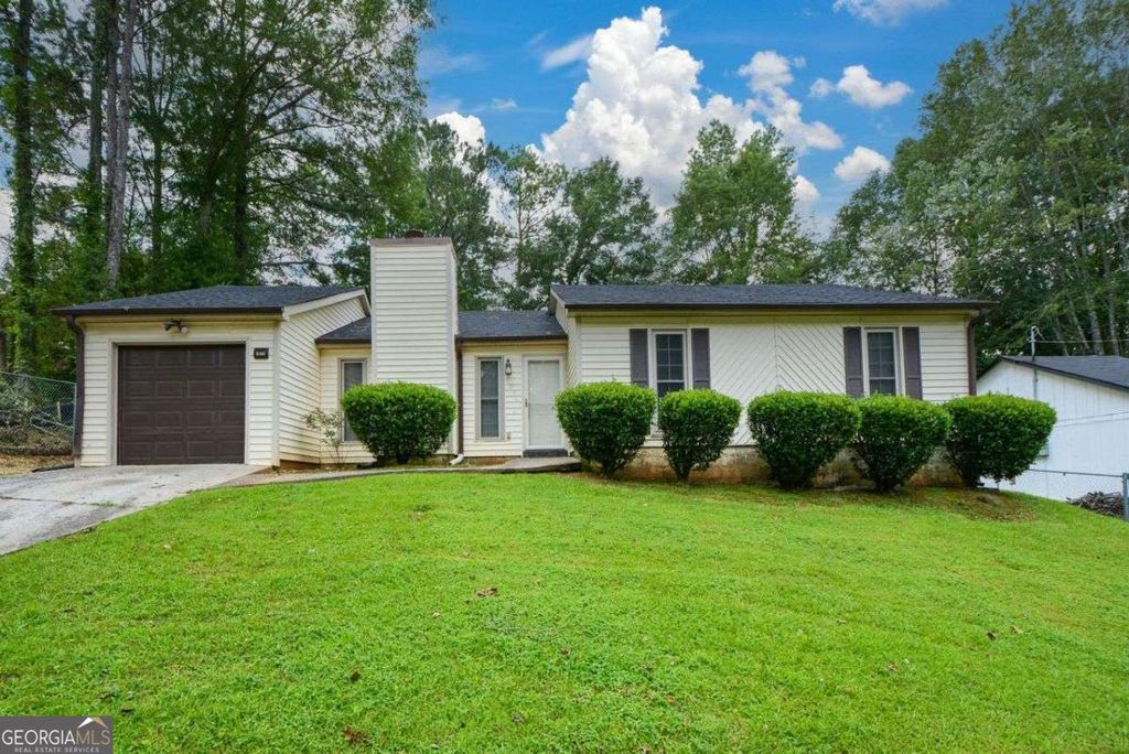1070 Salisbury Trail, Riverdale, GA 30296