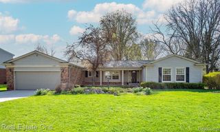30882 Oak Valley Drive, Farmington Hills, MI 48331