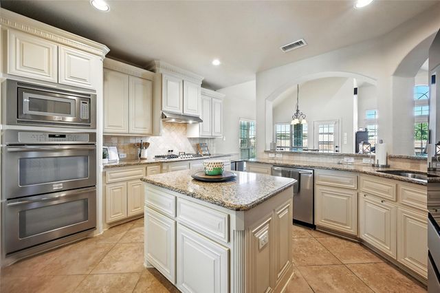 6153 Gibbons Creek Street, Fort Worth, TX 76179