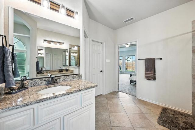 6153 Gibbons Creek Street, Fort Worth, TX 76179