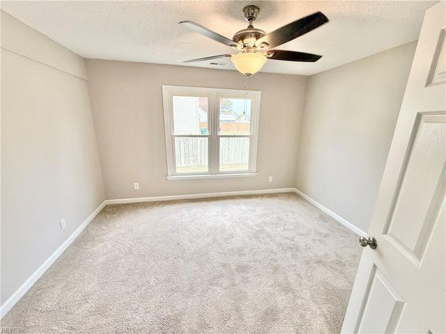 114 Ashford DR, Suffolk, VA 23434