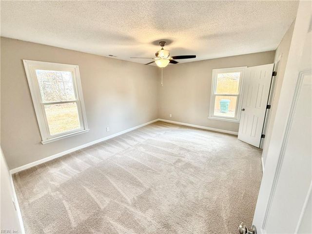 114 Ashford DR, Suffolk, VA 23434