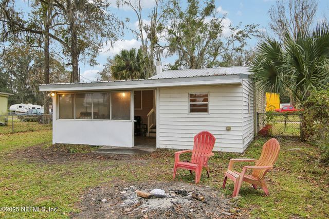 216 W FOX Street, Hastings, FL 32145