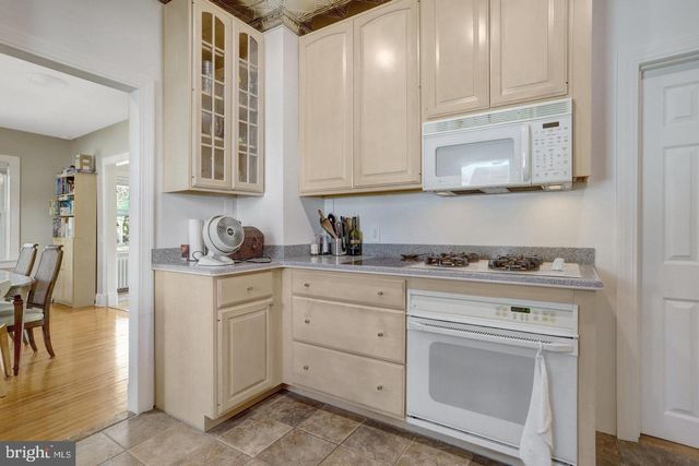 915 20TH ST S, Arlington, VA 22202