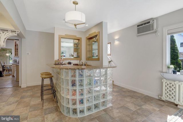 915 20TH ST S, Arlington, VA 22202