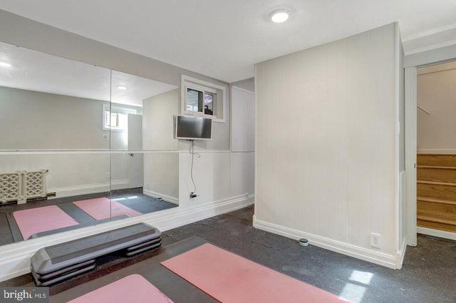 915 20TH ST S, Arlington, VA 22202