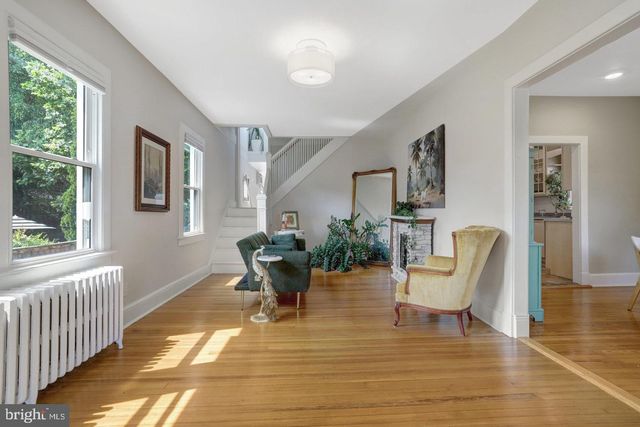 915 20TH ST S, Arlington, VA 22202