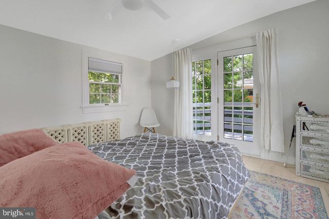 915 20TH ST S, Arlington, VA 22202