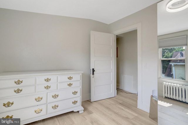 915 20TH ST S, Arlington, VA 22202