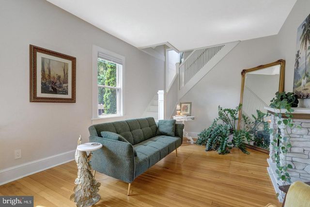 915 20TH ST S, Arlington, VA 22202