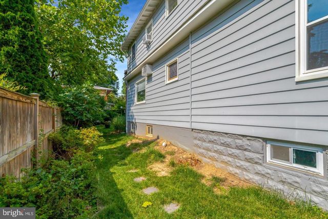 915 20TH ST S, Arlington, VA 22202