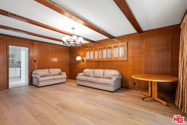 6204 S Corning Avenue, Los Angeles, CA 90056