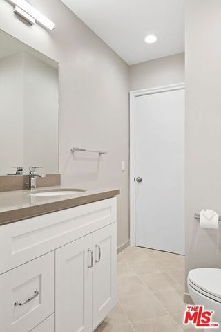 6204 S Corning Avenue, Los Angeles, CA 90056