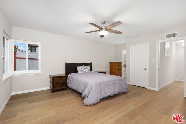 6204 S Corning Avenue, Los Angeles, CA 90056