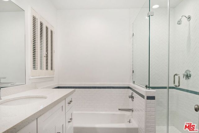 6204 S Corning Avenue, Los Angeles, CA 90056