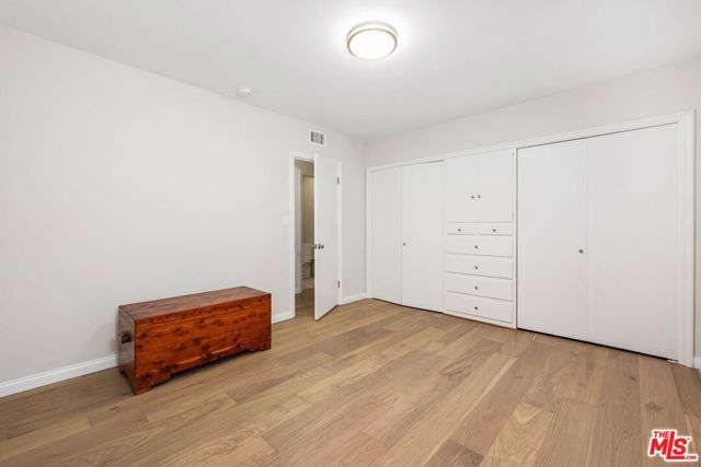 6204 S Corning Avenue, Los Angeles, CA 90056