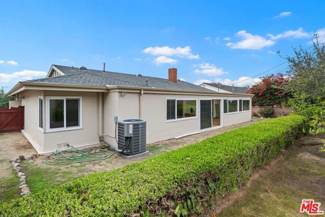 6204 S Corning Avenue, Los Angeles, CA 90056